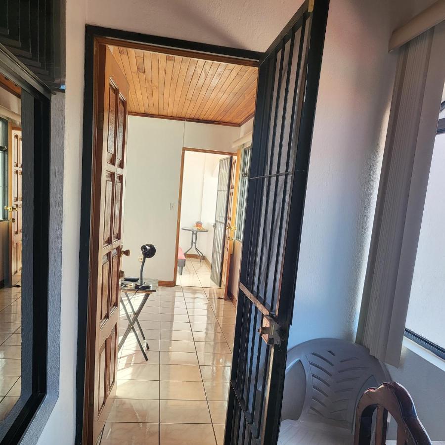 Don Carlos Place Upper Unit ألاخويلا المظهر الخارجي الصورة